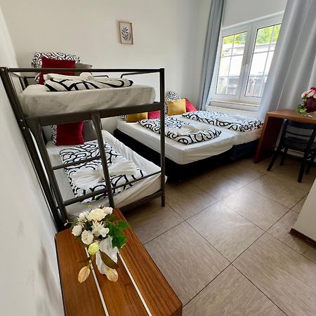 Hotel Moji 3 Landhaus Koeln Lindlar Buitenkant foto