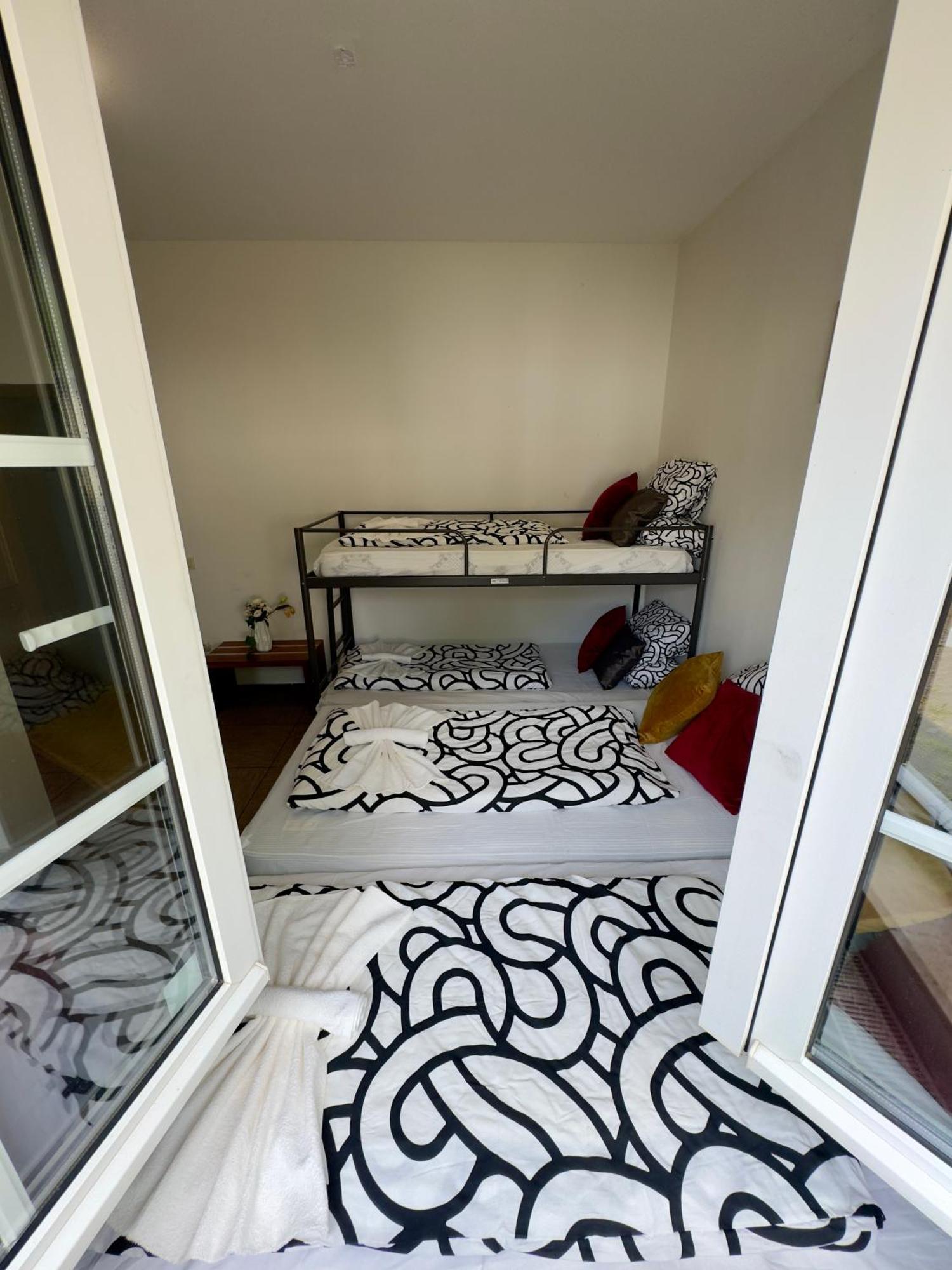 Hotel Moji 3 Landhaus Koeln Lindlar Buitenkant foto